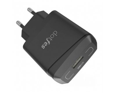 Зарядное устройство C07 1xUSB, 2.1A, Dotfes (Черное)