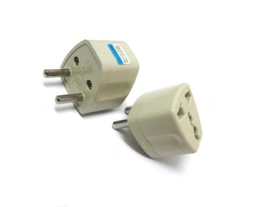 Адаптер для розетки Британия (Два прямоугольных горизонтальных и один вертикальный штырек)